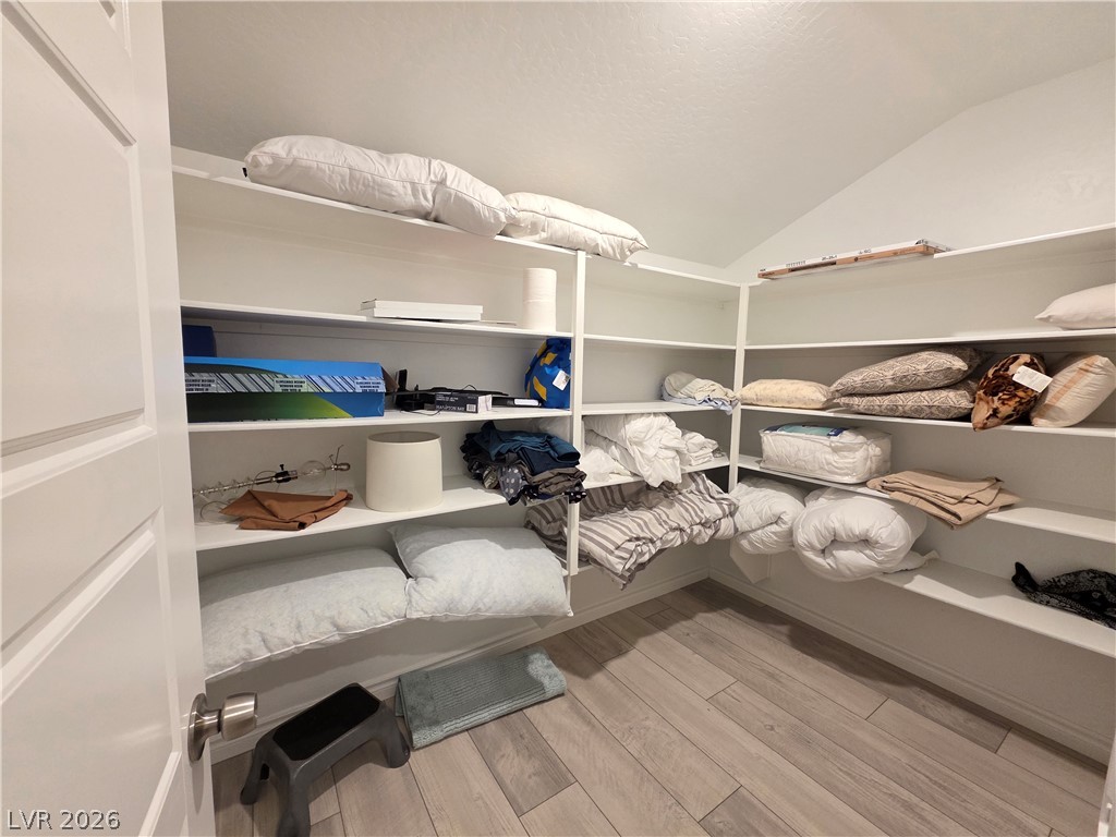 2990 Overlook Brook Street Property Photo 46