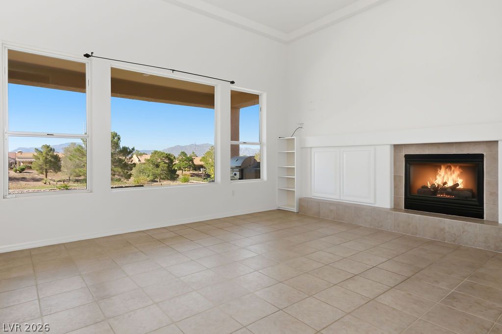 9820 Folsom Drive Property Photo 4