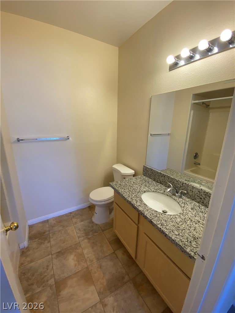 2615 West Gary Avenue 2033 Property Photo 8
