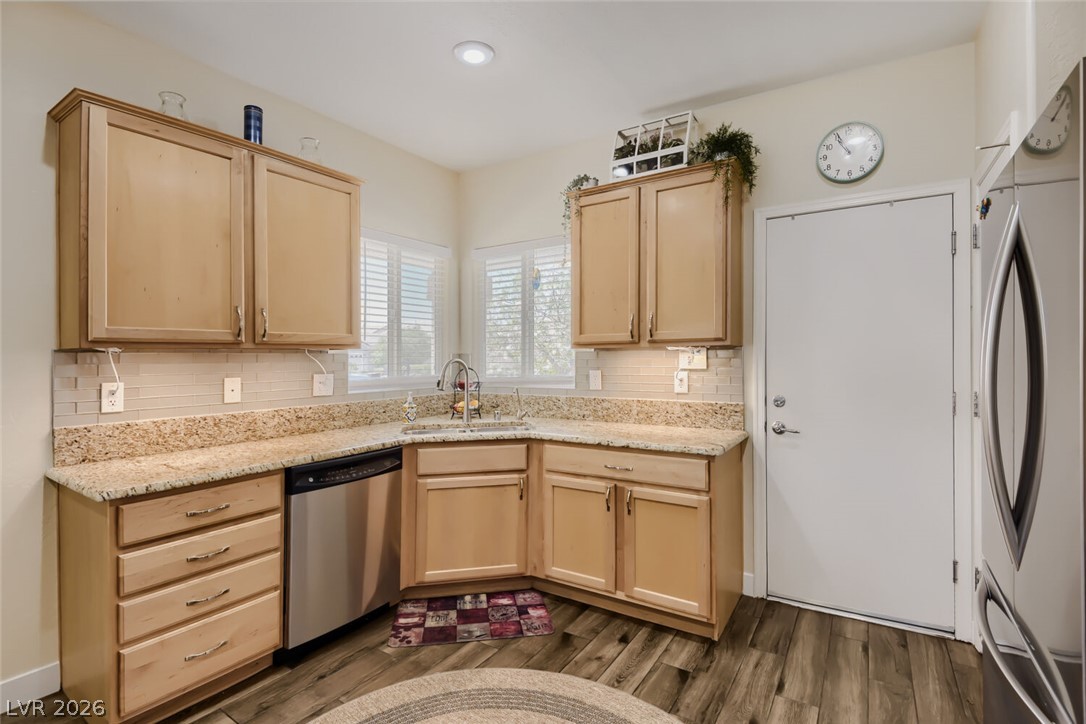 2412 Garganey Avenue Property Photo 8