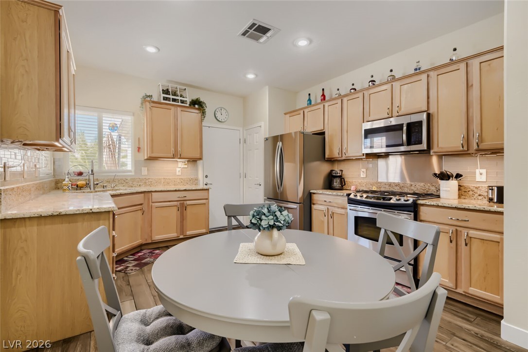 2412 Garganey Avenue Property Photo 13
