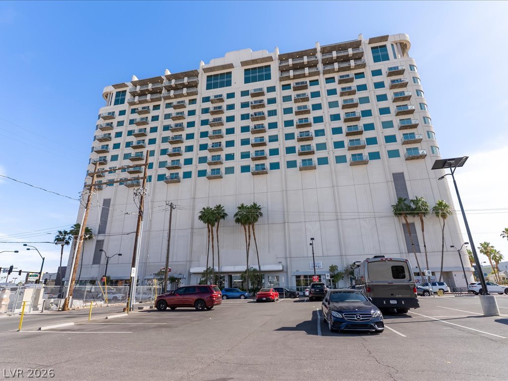 900 Las Vegas Boulevard 814 Property Photo 5