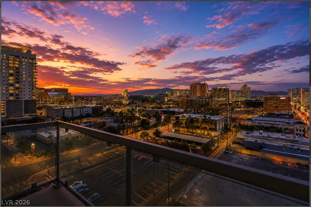 900 Las Vegas Boulevard 814 Property Photo 38