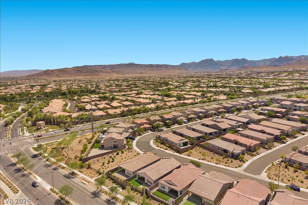 82 Nine Mile Creek Drive Property Photo 43