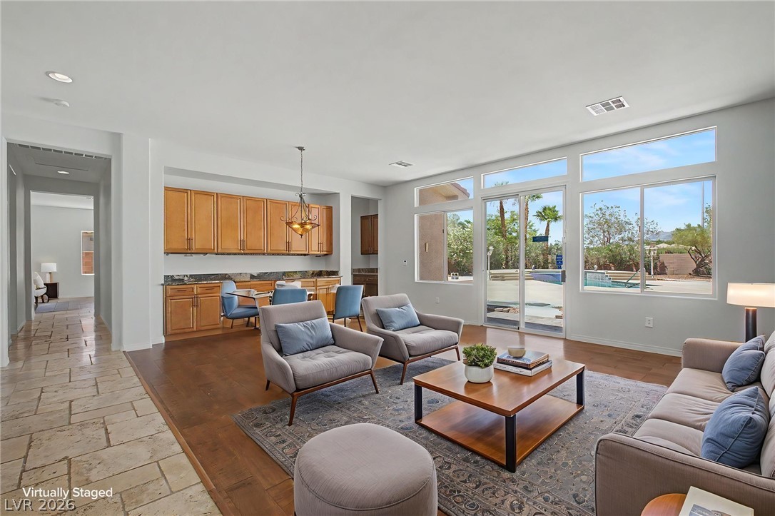 7112 Via Campanile Avenue Property Photo 9