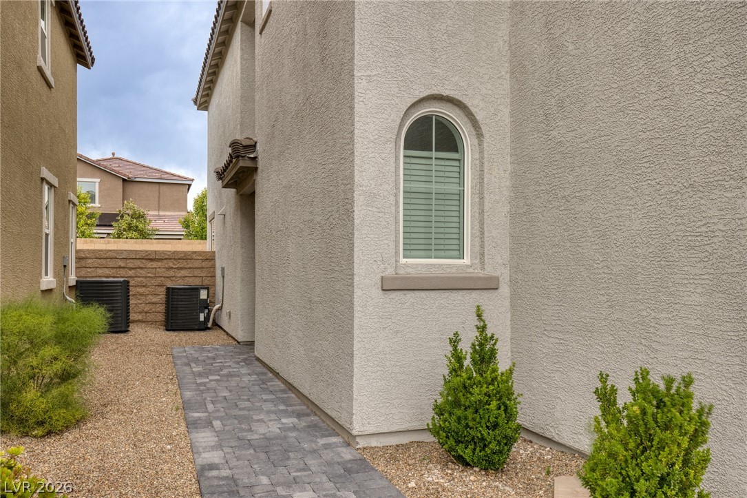 10154 West Meranto Avenue Property Photo 4