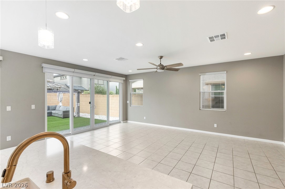 10154 West Meranto Avenue Property Photo 11