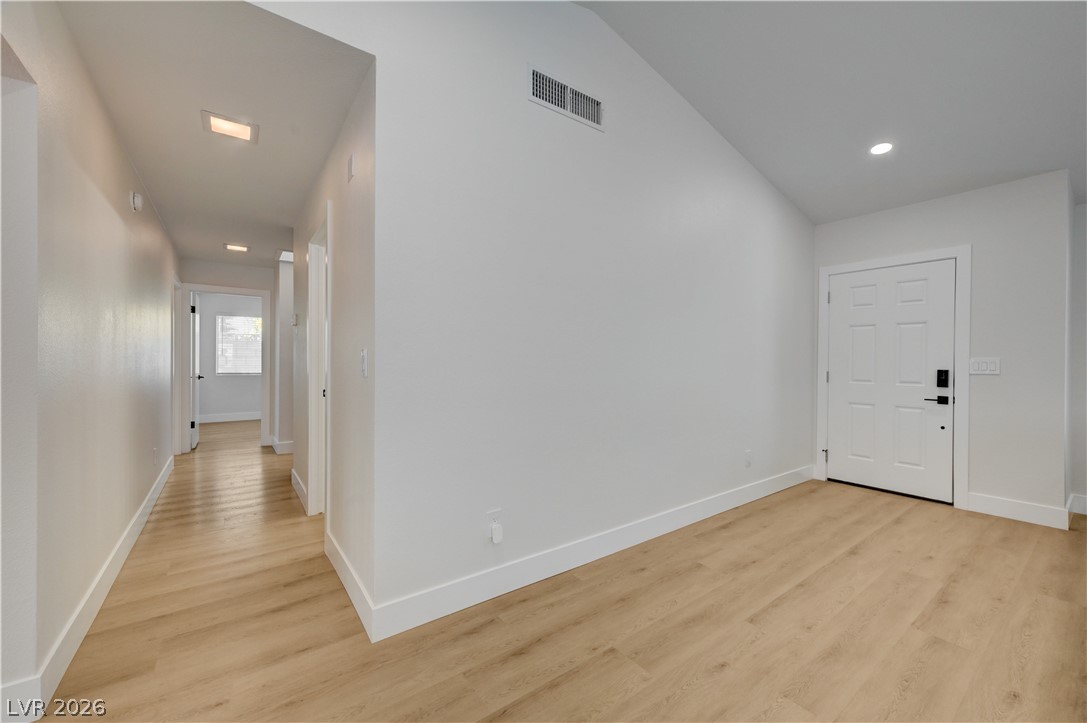 3131 White Rose Way Property Photo 11