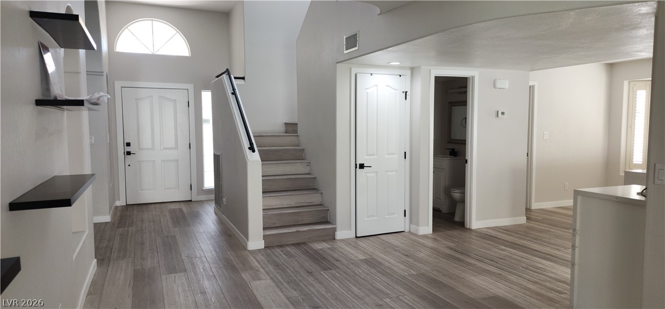 8016 Shorecrest Drive Property Photo 10