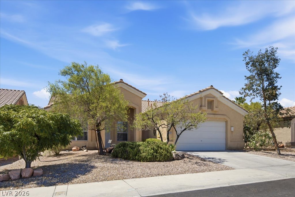 8633 Crest Hill Avenue Property Photo 2