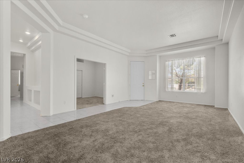 8633 Crest Hill Avenue Property Photo 6