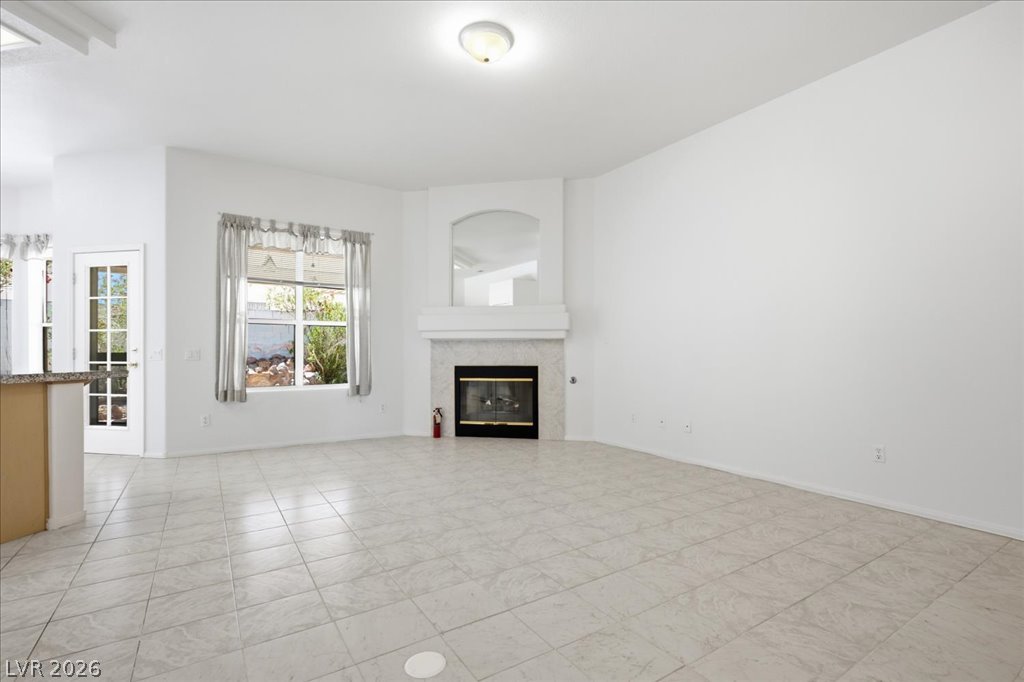 8633 Crest Hill Avenue Property Photo 9