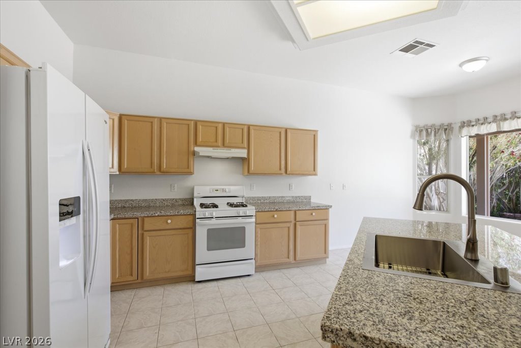 8633 Crest Hill Avenue Property Photo 14
