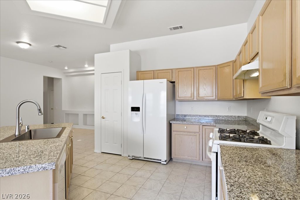 8633 Crest Hill Avenue Property Photo 17