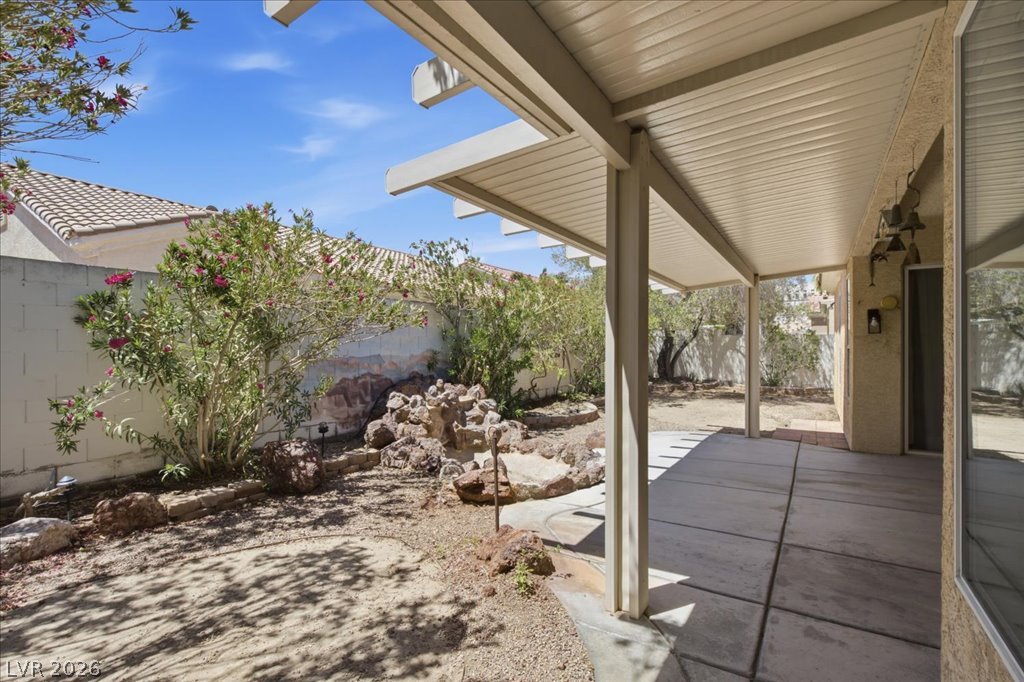 8633 Crest Hill Avenue Property Photo 21