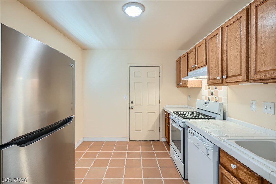 1933 Allen Avenue Property Photo 3