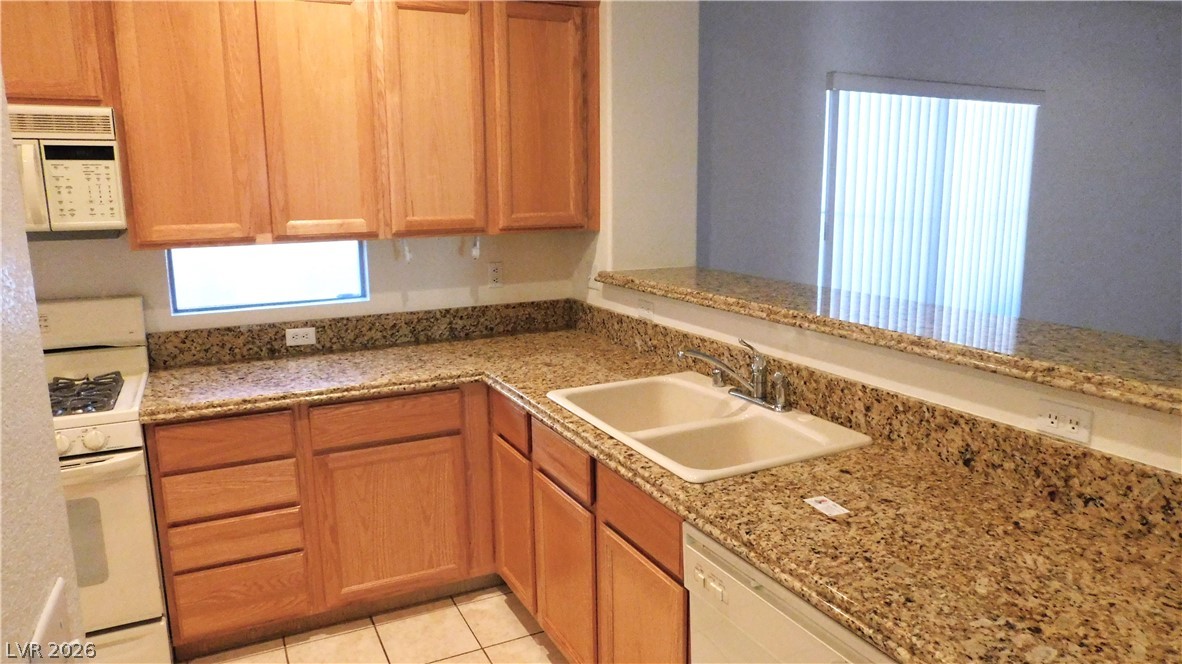 499 Elm Crest Place Property Photo 6