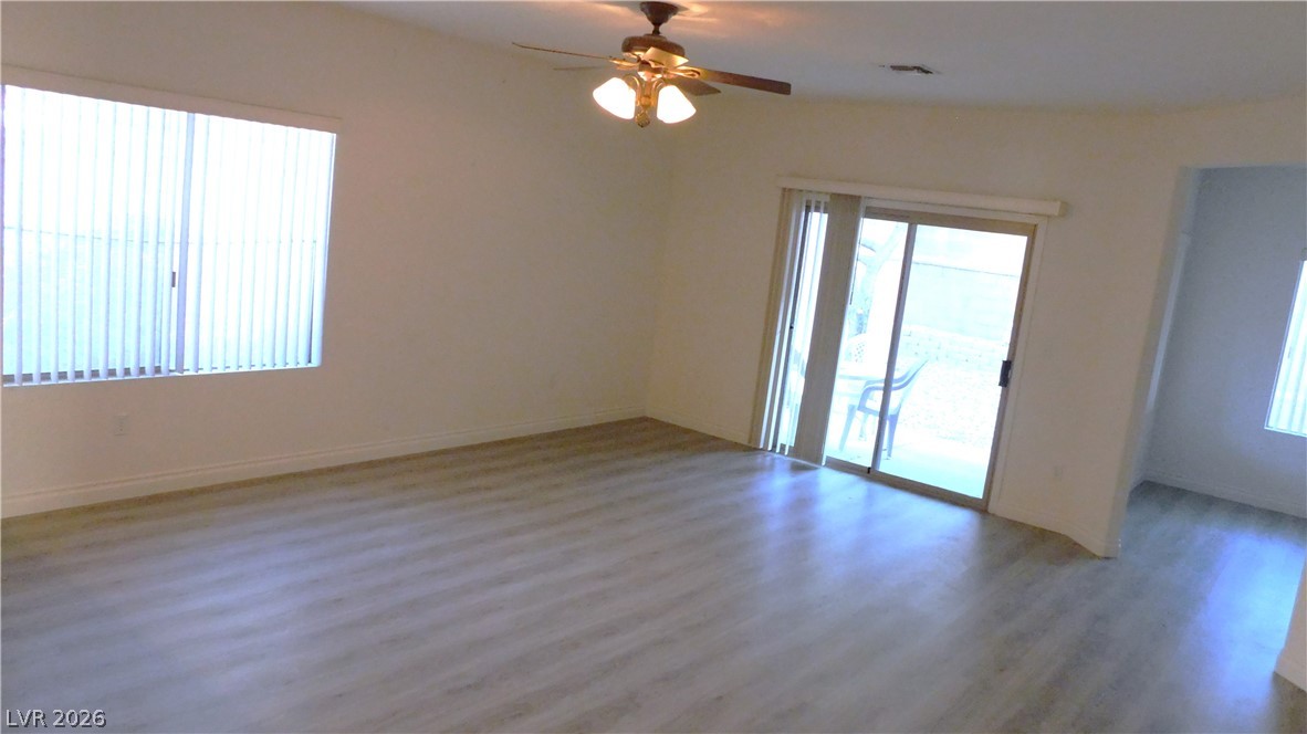 499 Elm Crest Place Property Photo 14