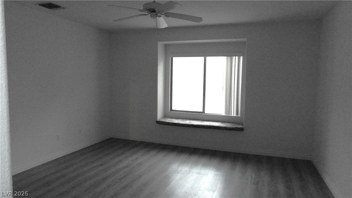499 Elm Crest Place Property Photo 34