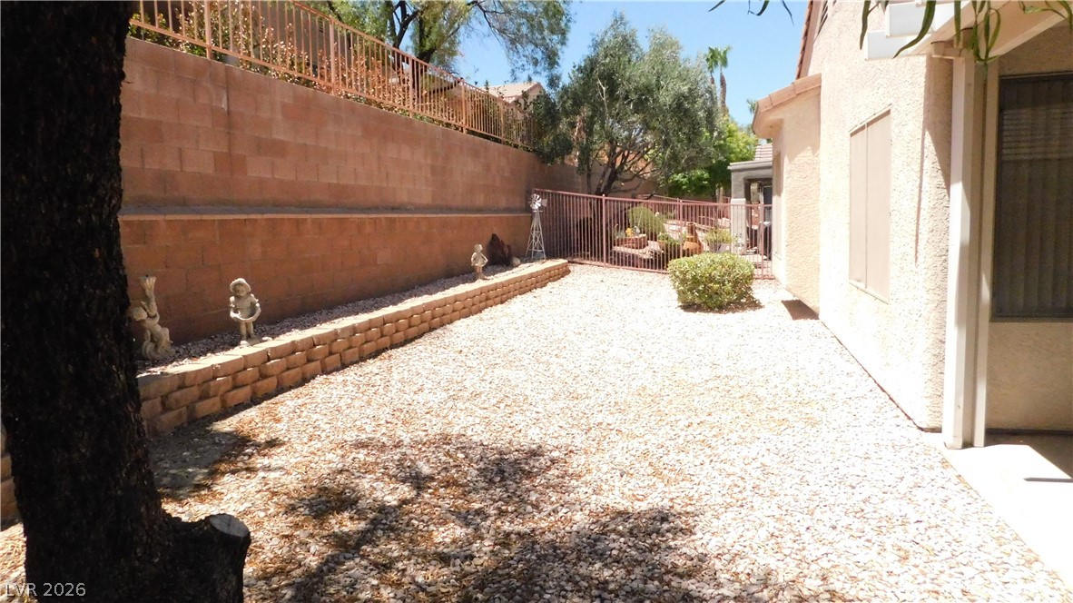 499 Elm Crest Place Property Photo 45