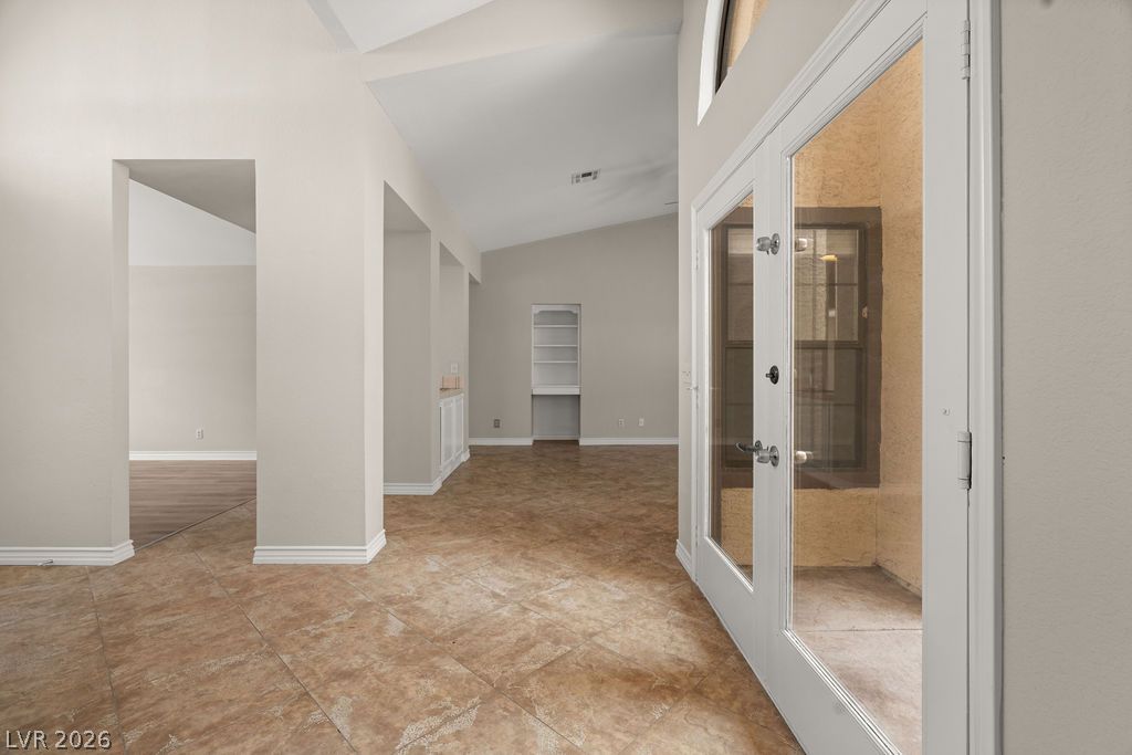 5301 Braemar Drive Property Photo 24