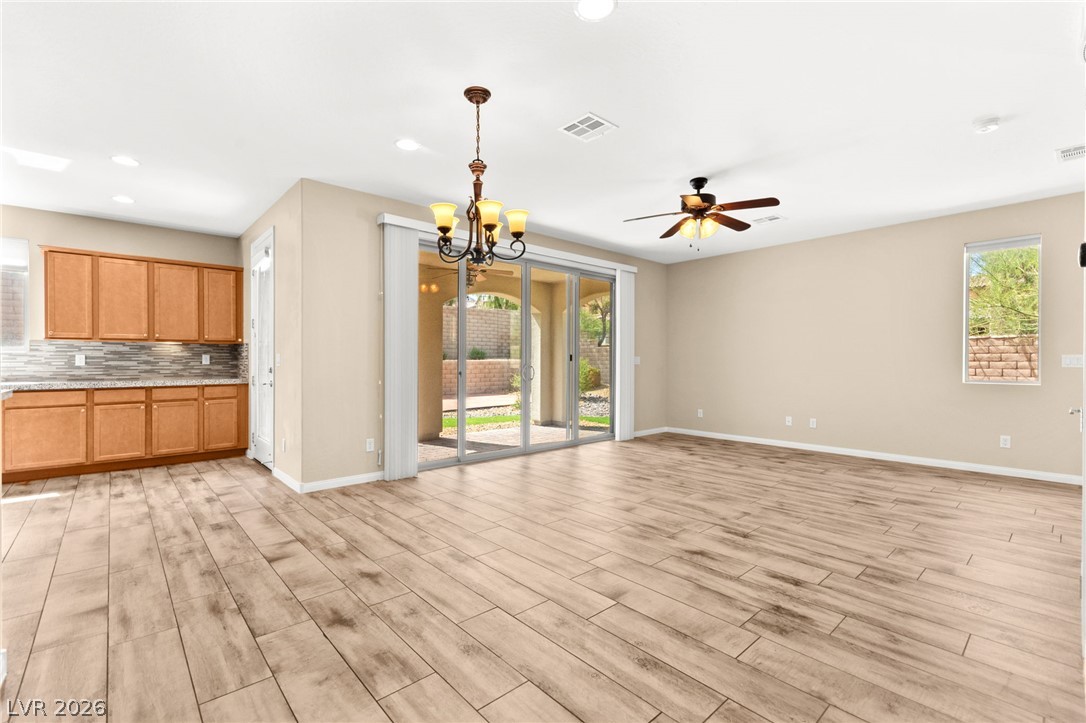 435 Vigo Port Street Property Photo 18