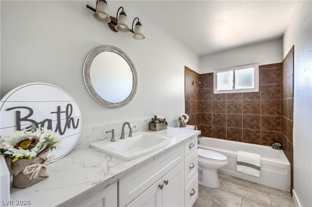 8910 West Rosada Way Property Photo 29