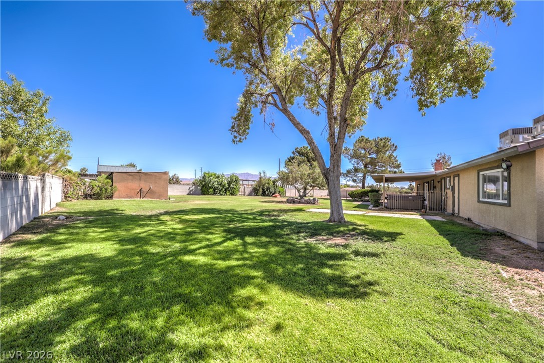 8910 West Rosada Way Property Photo 35