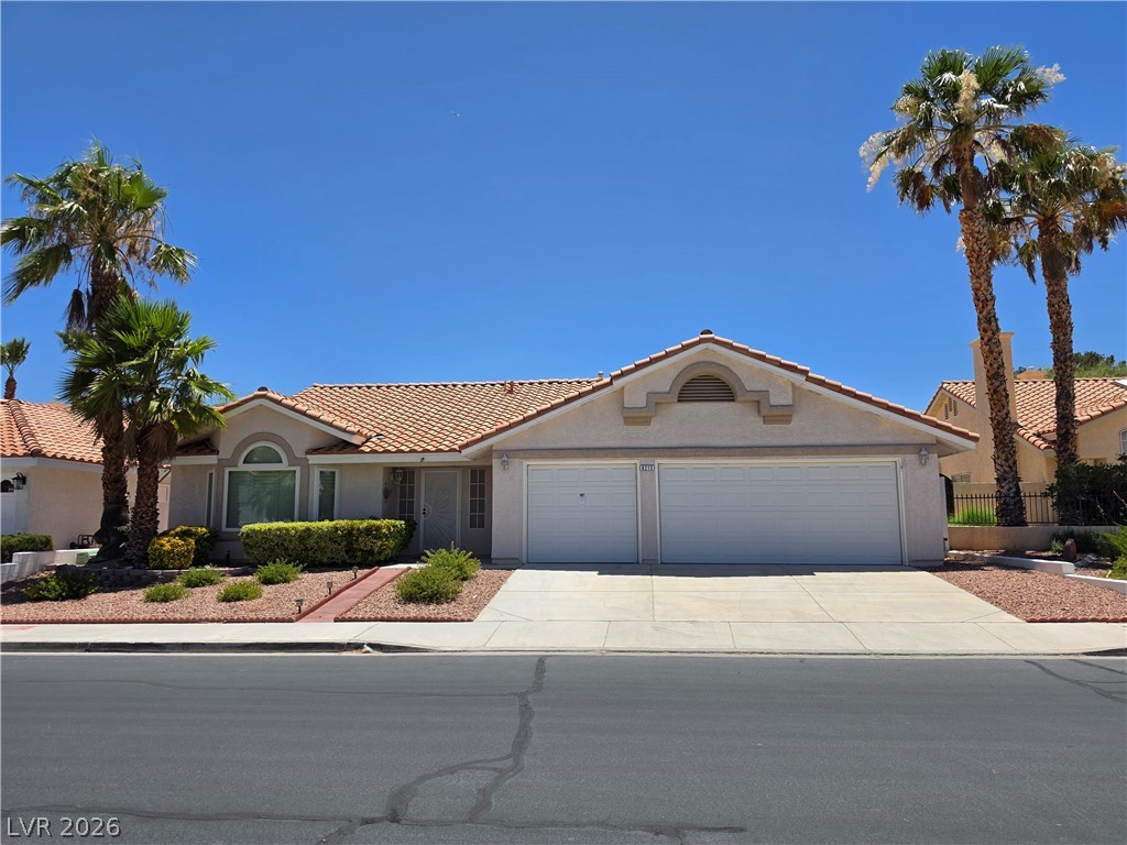 8213 Arch Bay Lane Property Photo 1