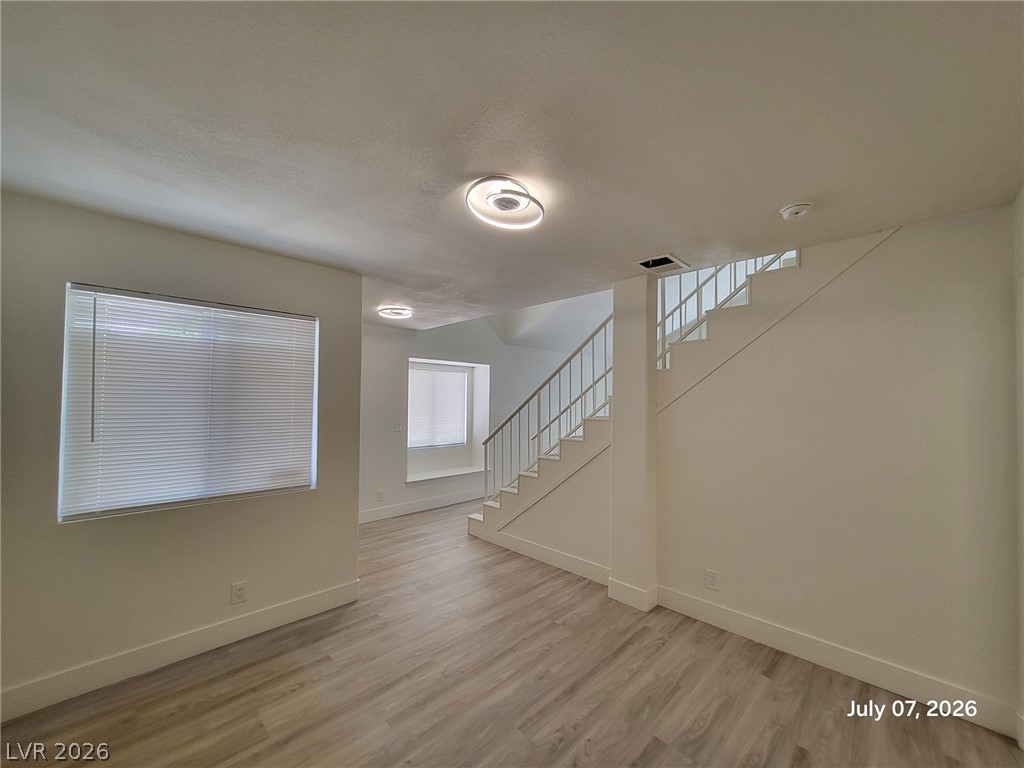 3305 Hyannis Circle Property Photo 5