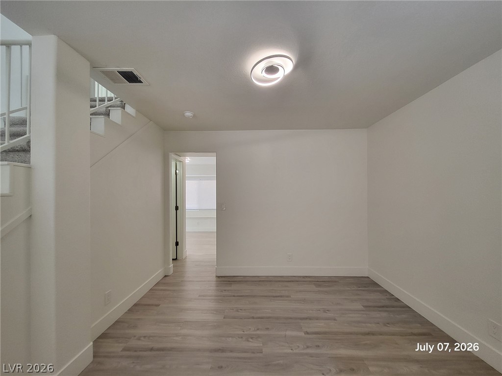 3305 Hyannis Circle Property Photo 6