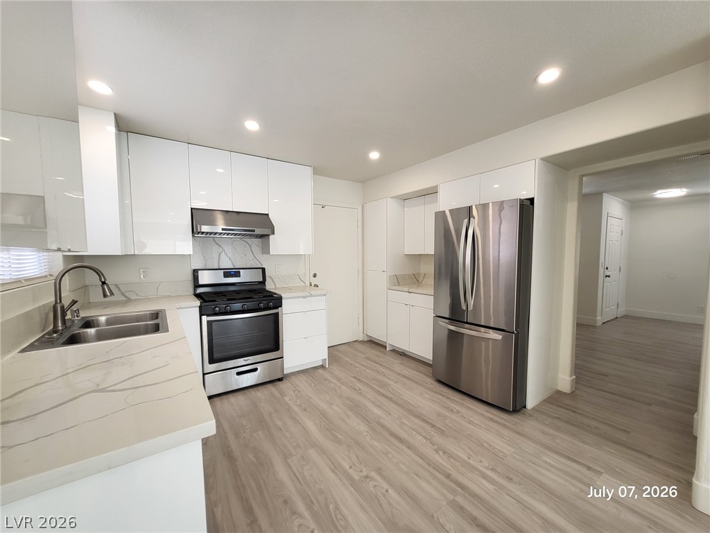 3305 Hyannis Circle Property Photo 9