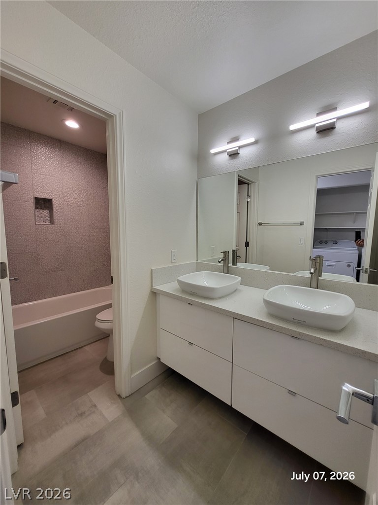 3305 Hyannis Circle Property Photo 14