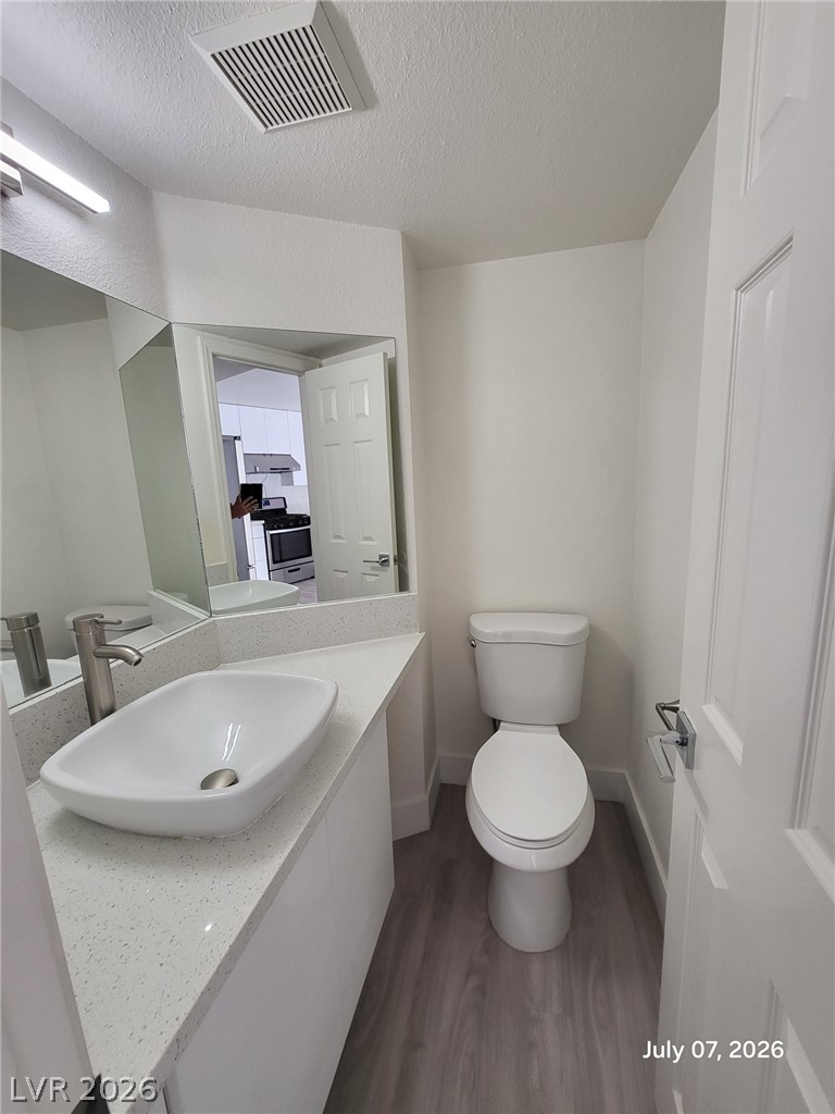 3305 Hyannis Circle Property Photo 20