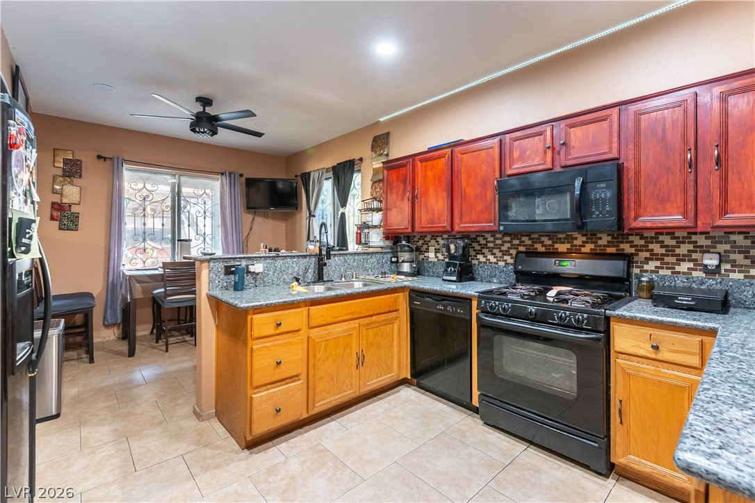6529 La Placita Avenue Property Photo 4