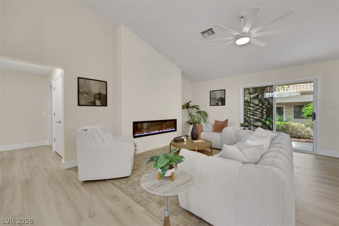 9024 Villa Ridge Drive Property Photo 6