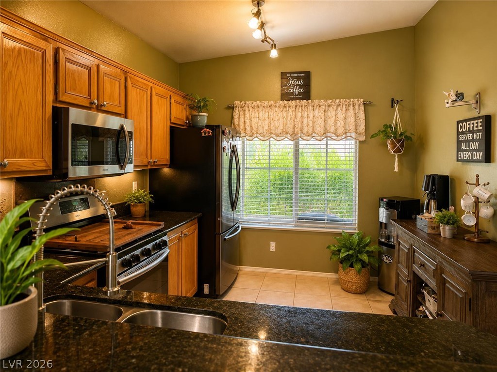 5916 Blush Avenue Property Photo 9