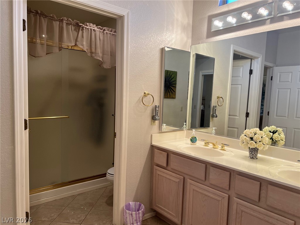 2404 Floyd Court Property Photo 13