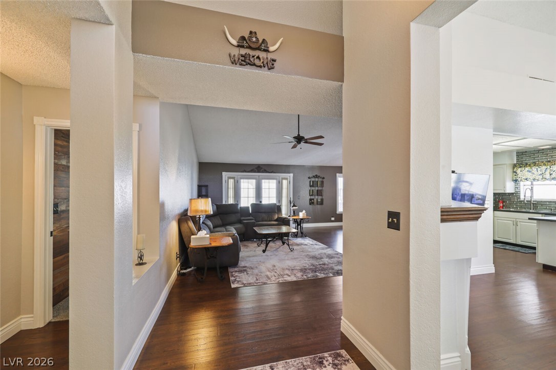 8039 Aspendale Drive Property Photo 14