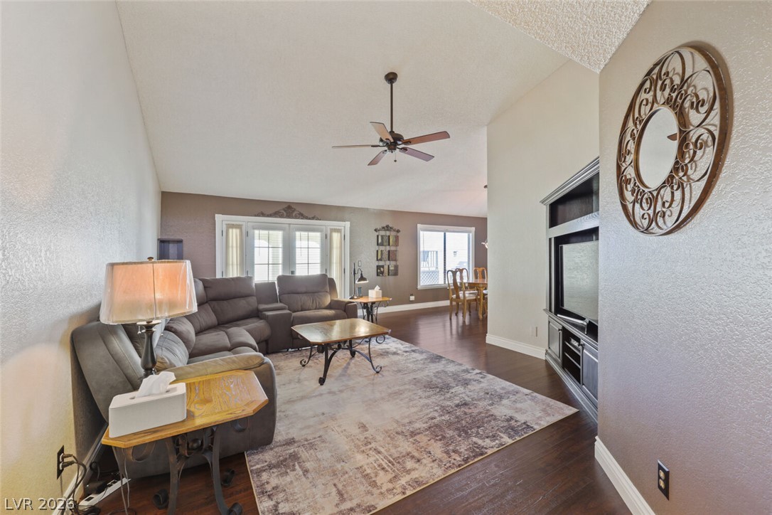 8039 Aspendale Drive Property Photo 15