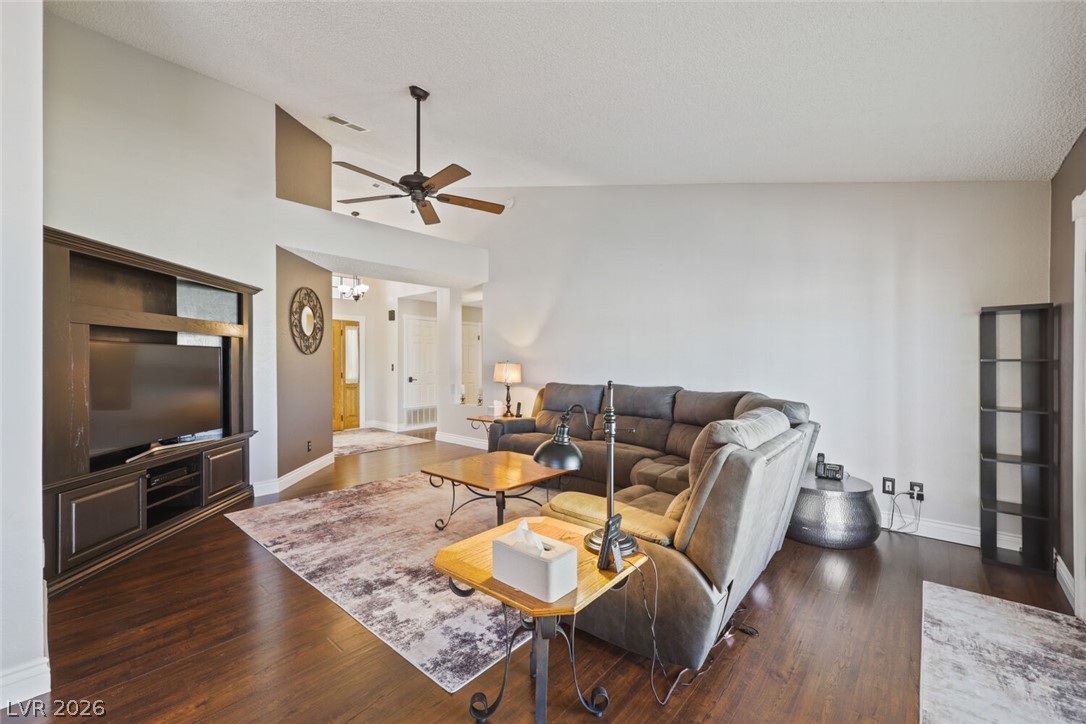 8039 Aspendale Drive Property Photo 16