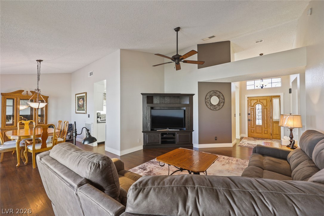 8039 Aspendale Drive Property Photo 17