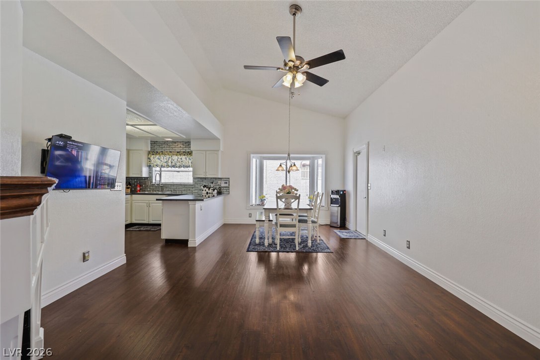 8039 Aspendale Drive Property Photo 25