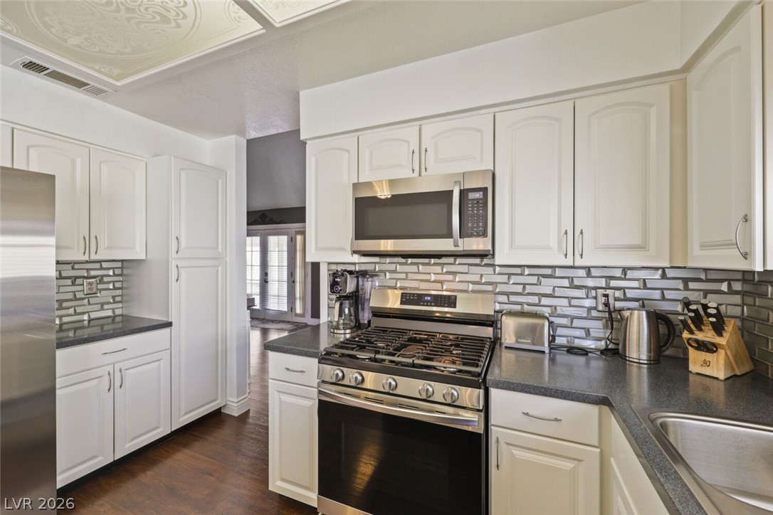 8039 Aspendale Drive Property Photo 30