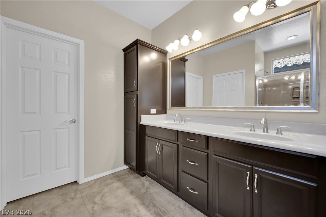 3829 Riviera Regal Avenue Property Photo 8