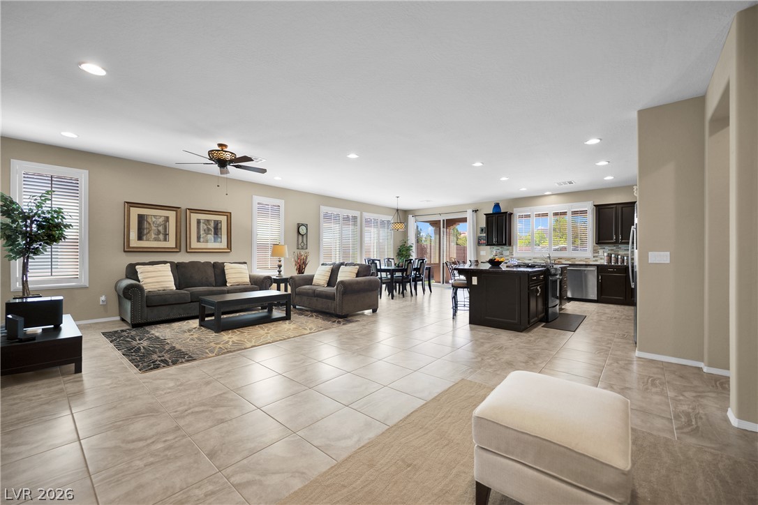 3829 Riviera Regal Avenue Property Photo 11