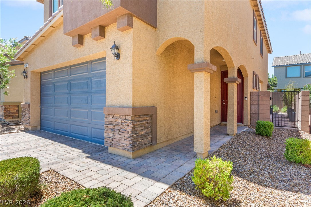 9225 Black Diamond Street Property Photo 7