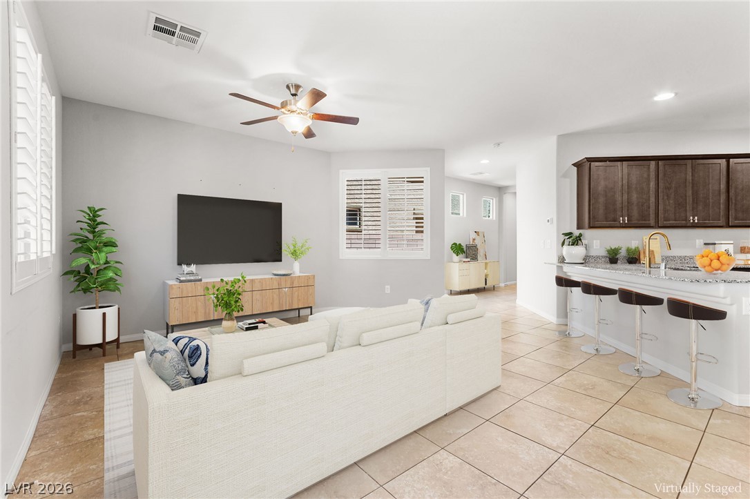 9225 Black Diamond Street Property Photo 12