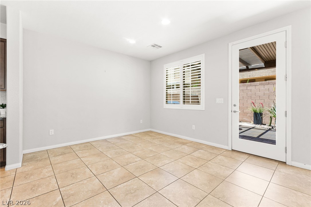 9225 Black Diamond Street Property Photo 19