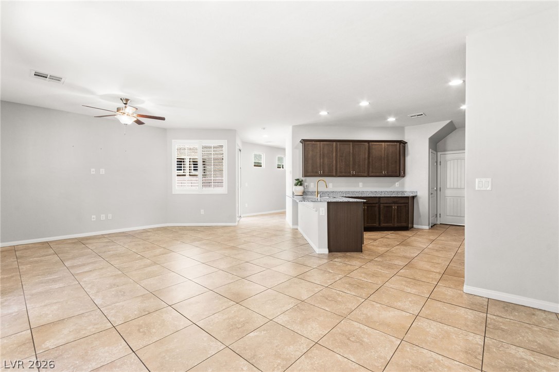 9225 Black Diamond Street Property Photo 21
